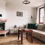 Konska Dolina شقة فندقية 3*